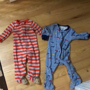 Zippered pajamas size 9 months